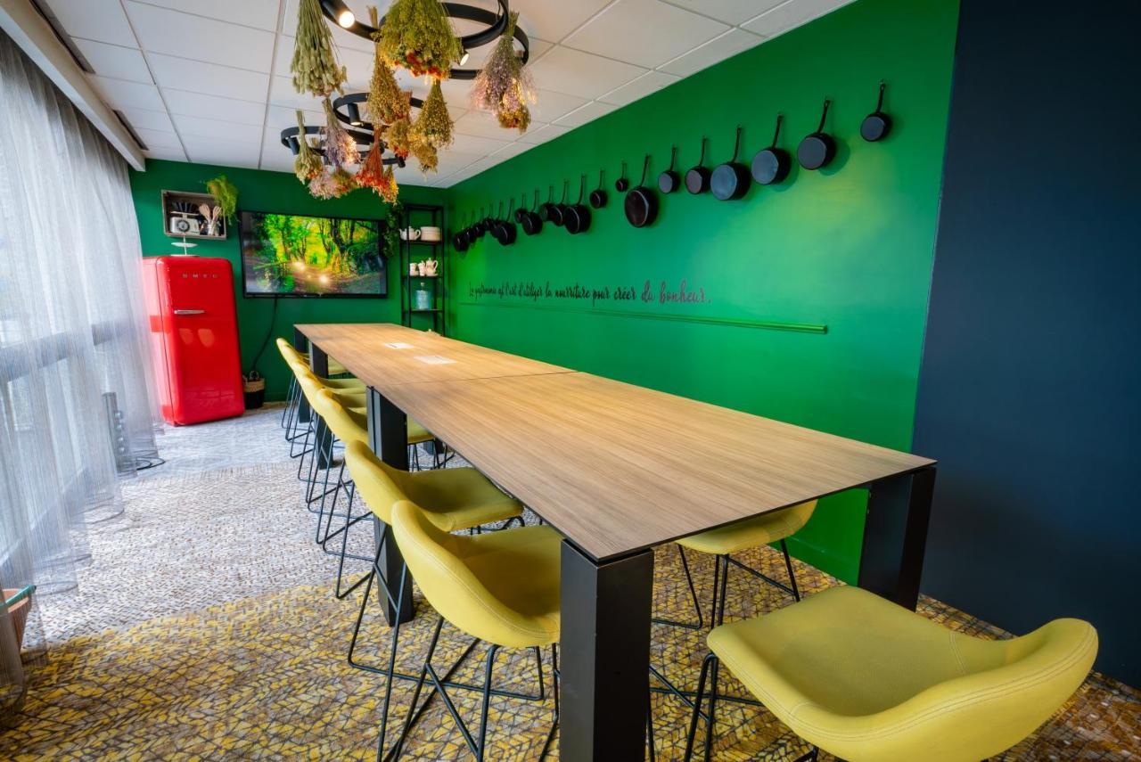 Novotel Lyon Bron Meeting & Events Eksteriør bilde