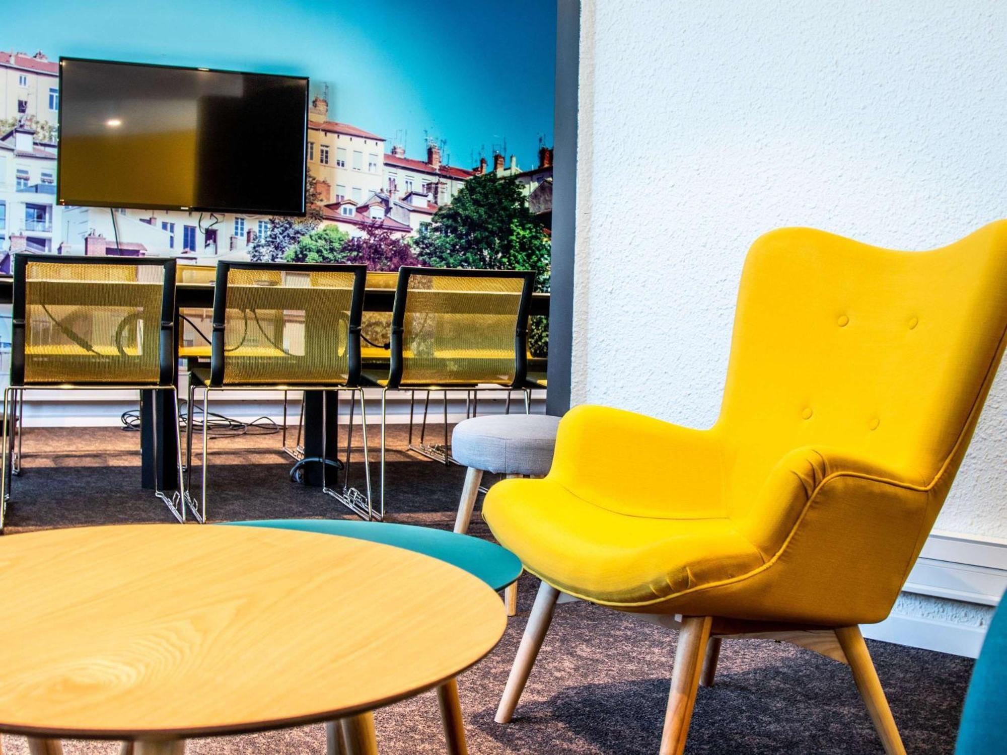Novotel Lyon Bron Meeting & Events Eksteriør bilde