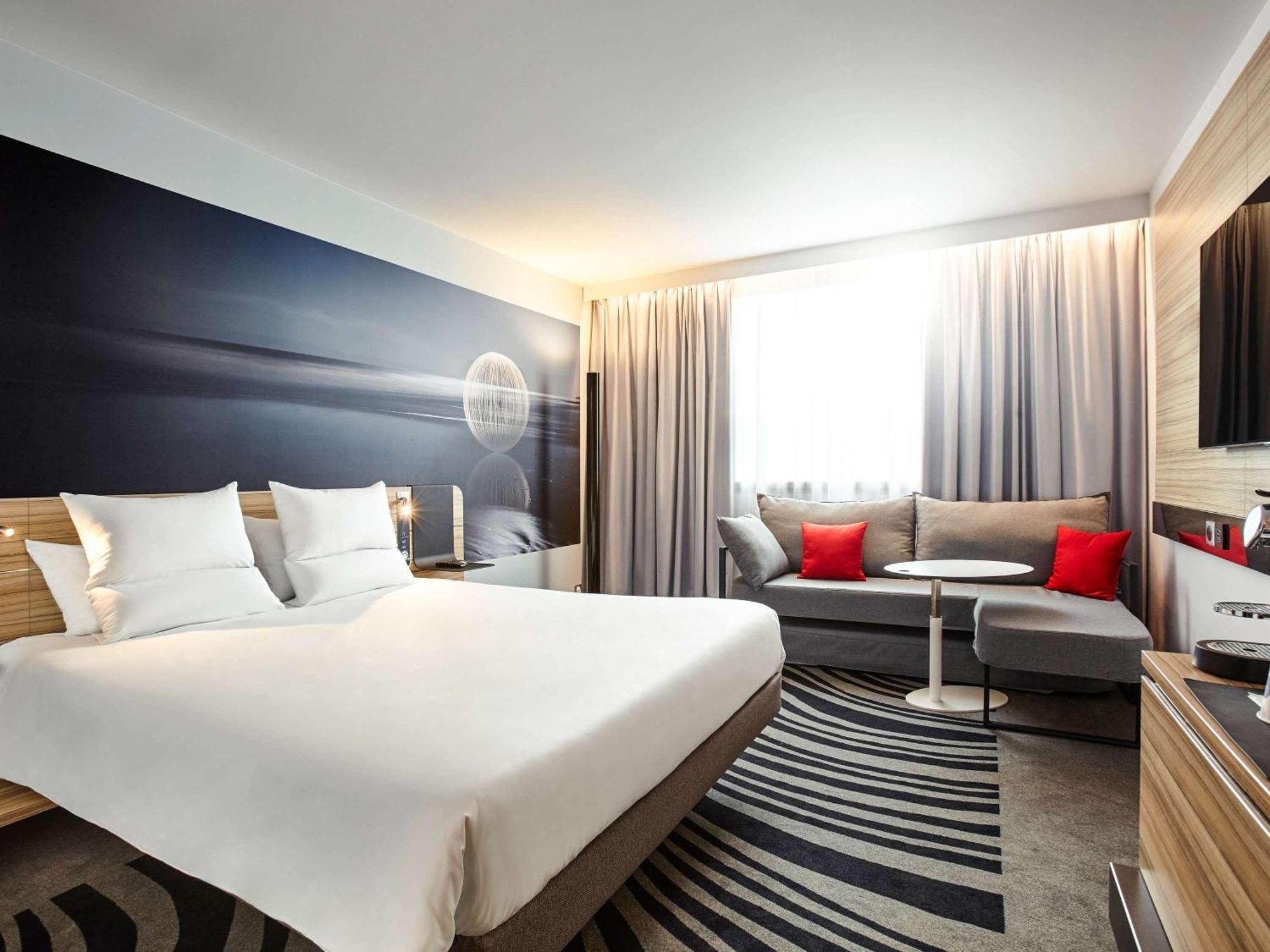 Novotel Lyon Bron Meeting & Events Eksteriør bilde